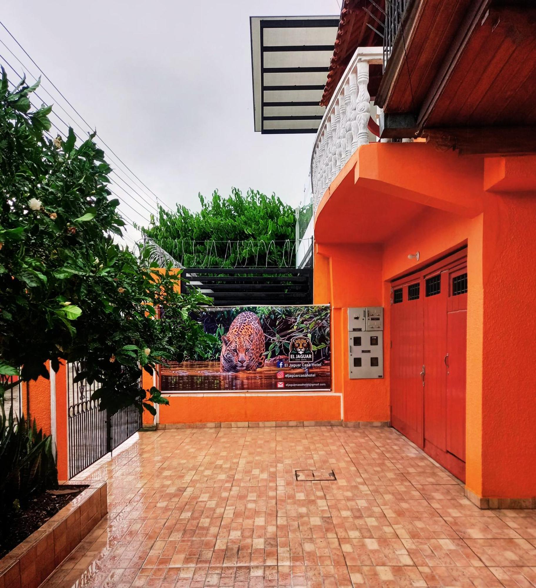 El Jaguar Casa Hotel Leticia Exteriér fotografie